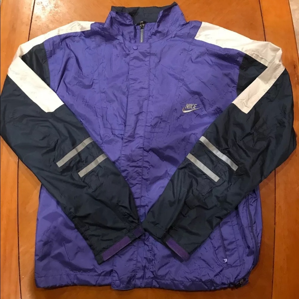 Vintage Nike International Windbreaker Size L